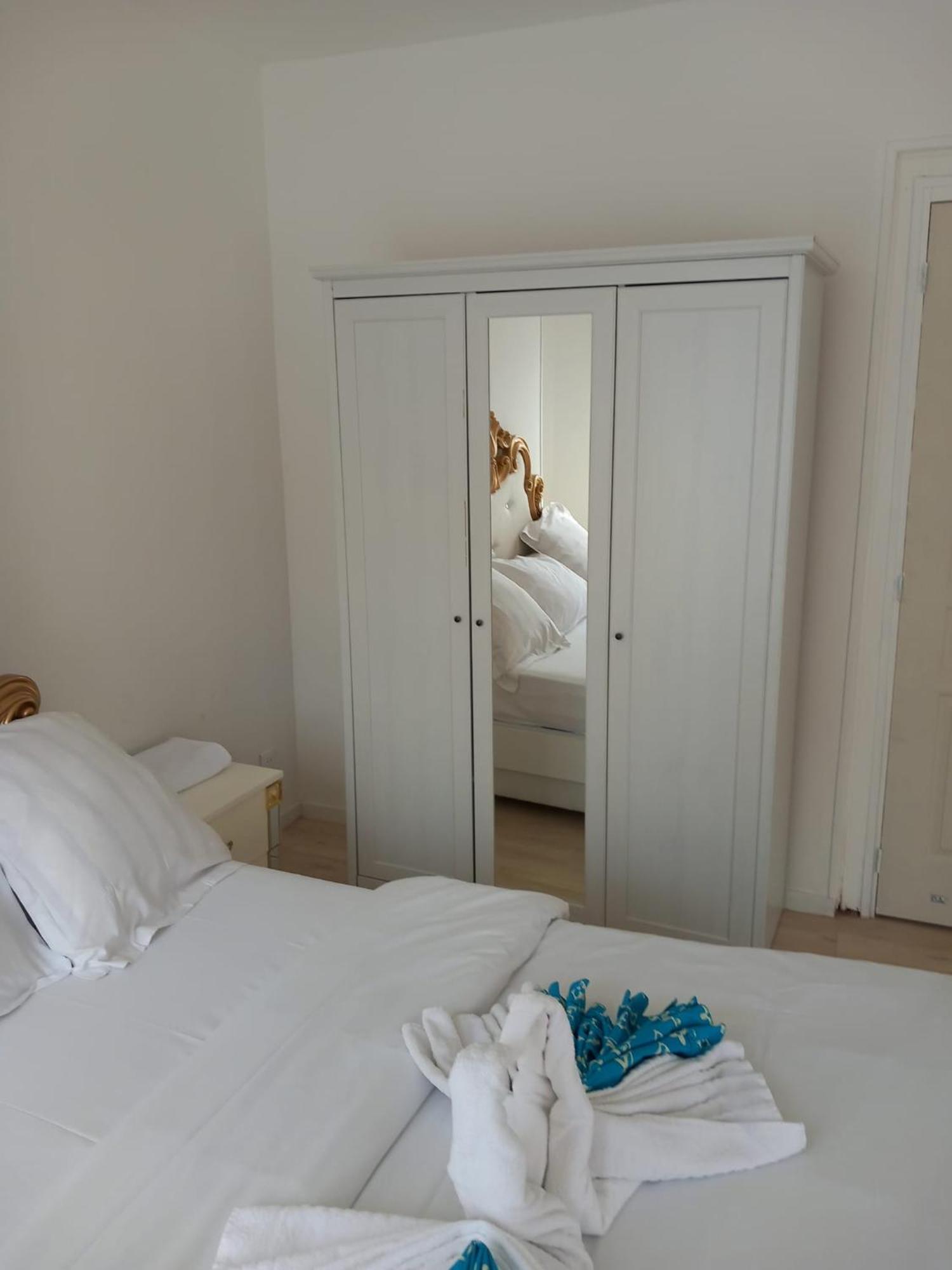Les Jardins Secrets Villa โรมิญี-ซูร์-เซน ภายนอก รูปภาพ