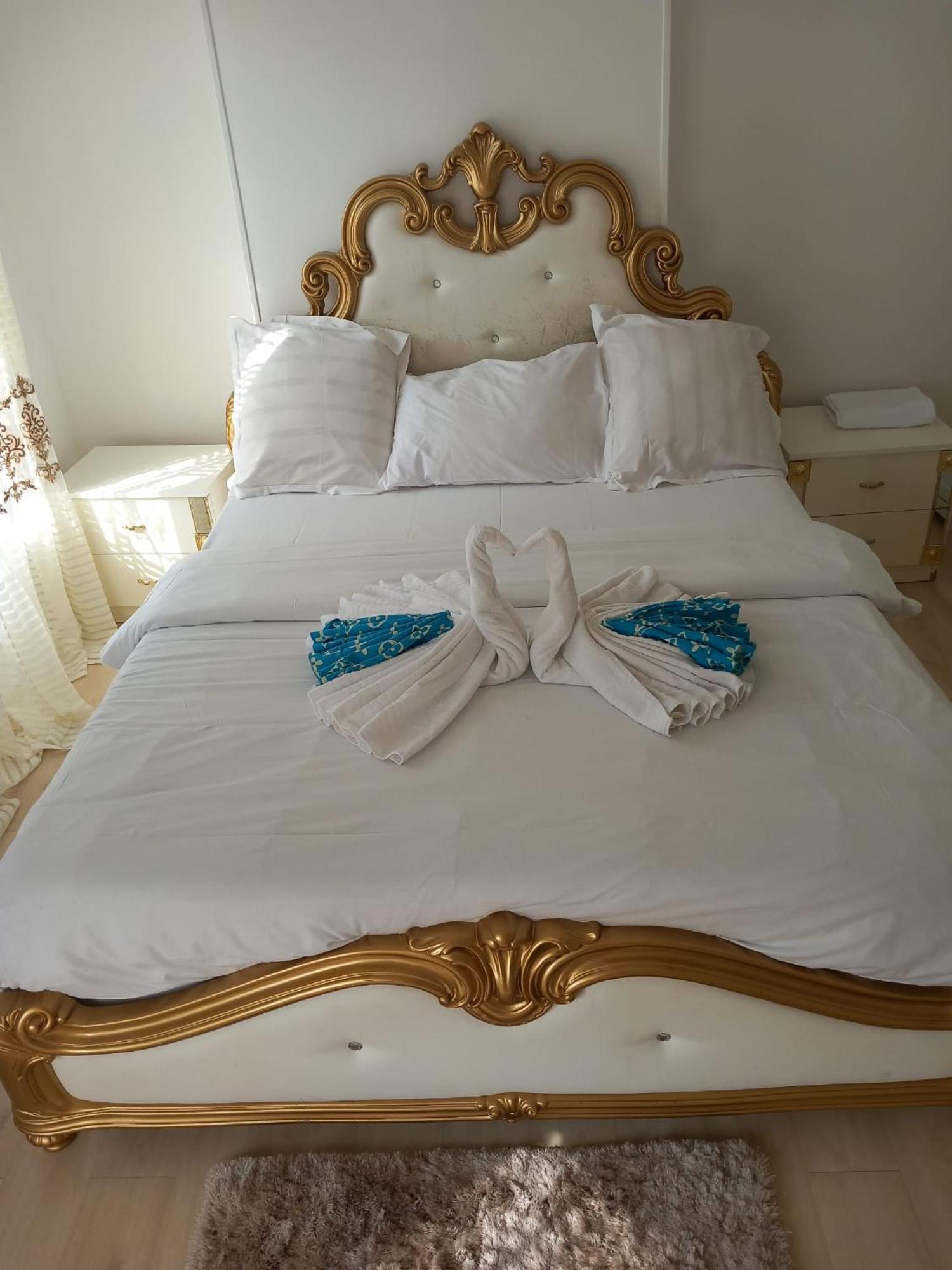 Les Jardins Secrets Villa โรมิญี-ซูร์-เซน ภายนอก รูปภาพ