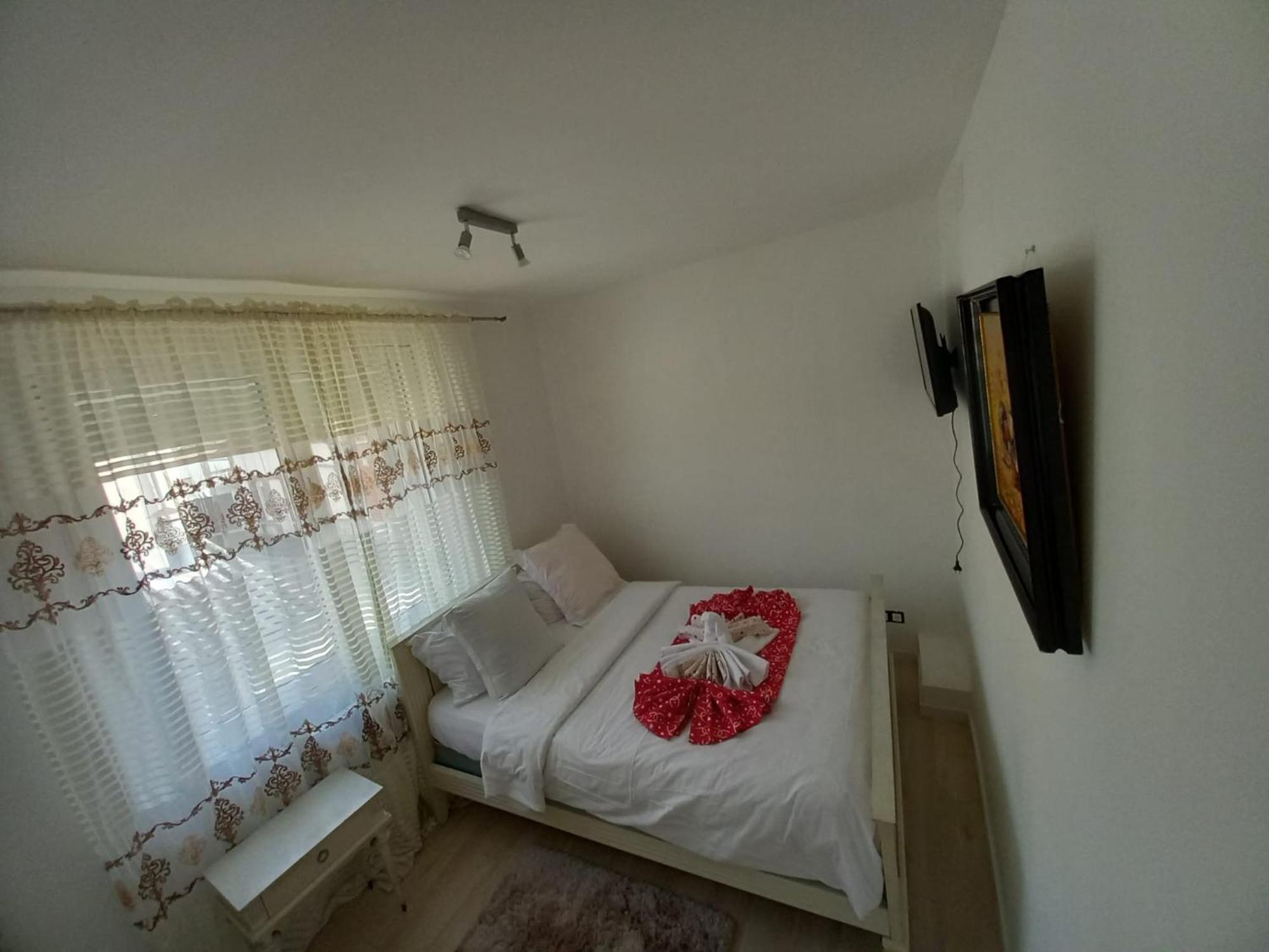Les Jardins Secrets Villa โรมิญี-ซูร์-เซน ภายนอก รูปภาพ